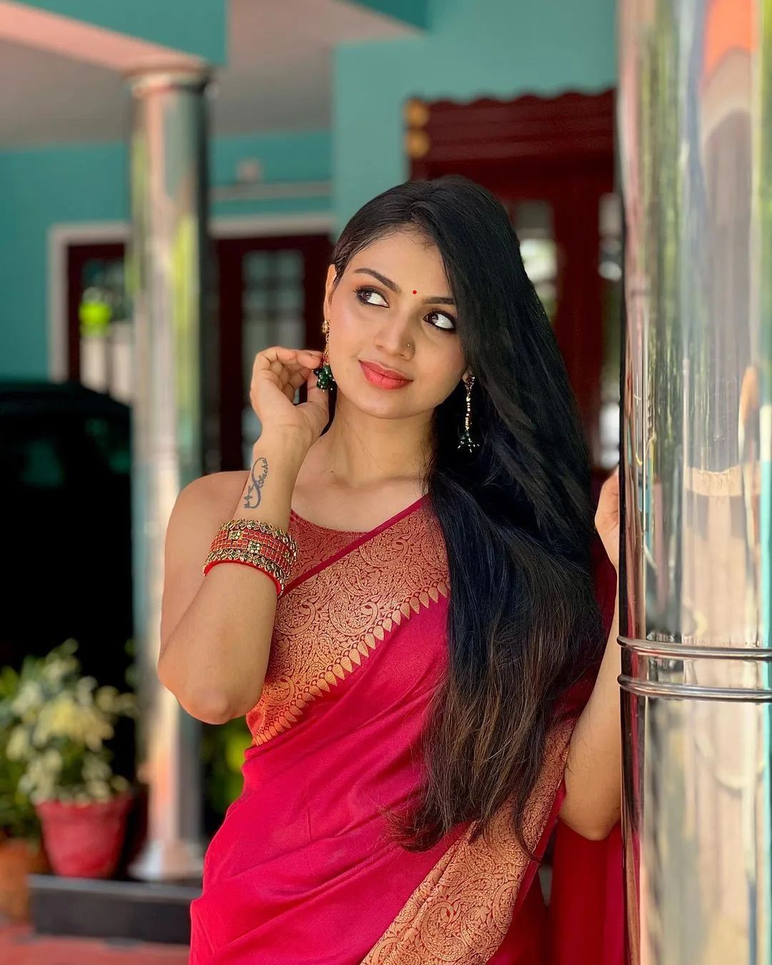 Rani Pink Banarasi Woven Soft Saree with Antique Zari Border & Pallu